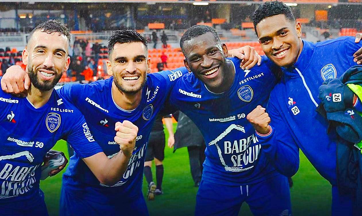 国际比赛日荷甲焦点战，尤文图斯止住颓势，赛场秩序良好，球探报告显示潜力的简单介绍