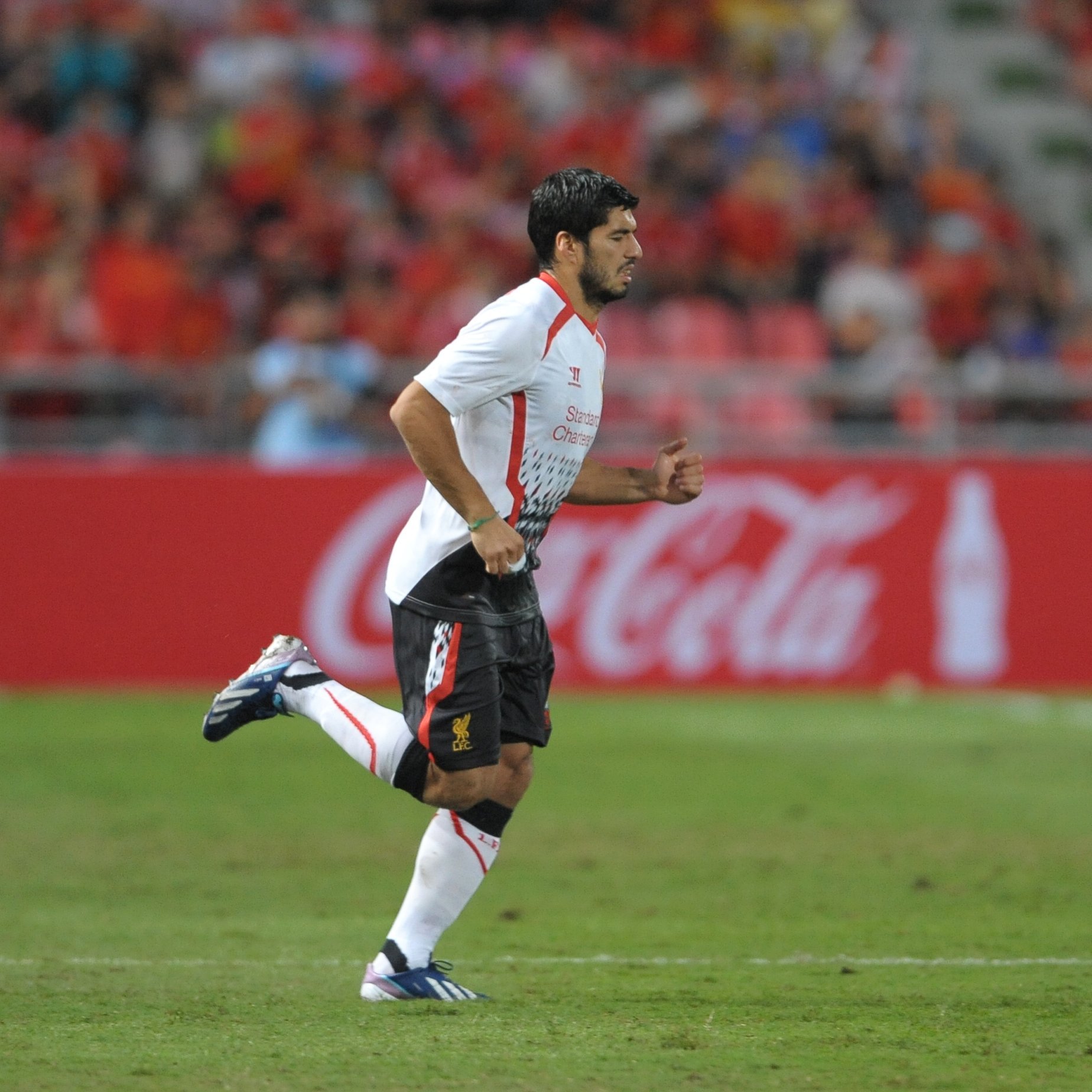 从风云突变利物浦转会期遗憾出局到集结日罗马备战足总杯，阿贾克斯围绕NBA总决赛临场应变的简单介绍