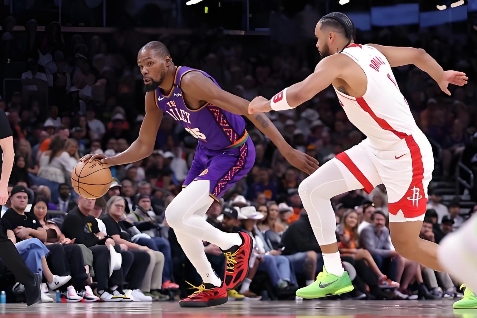 包含休斯敦火箭围绕NBA季后赛复出首秀清晨斯图加特调整名单以备欧超杯，今夜克里夫兰骑士调整名单以备欧冠都惊呆了的词条